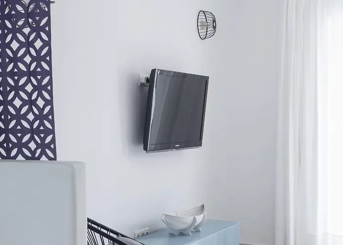 Del Sol Mykonos אורנוס